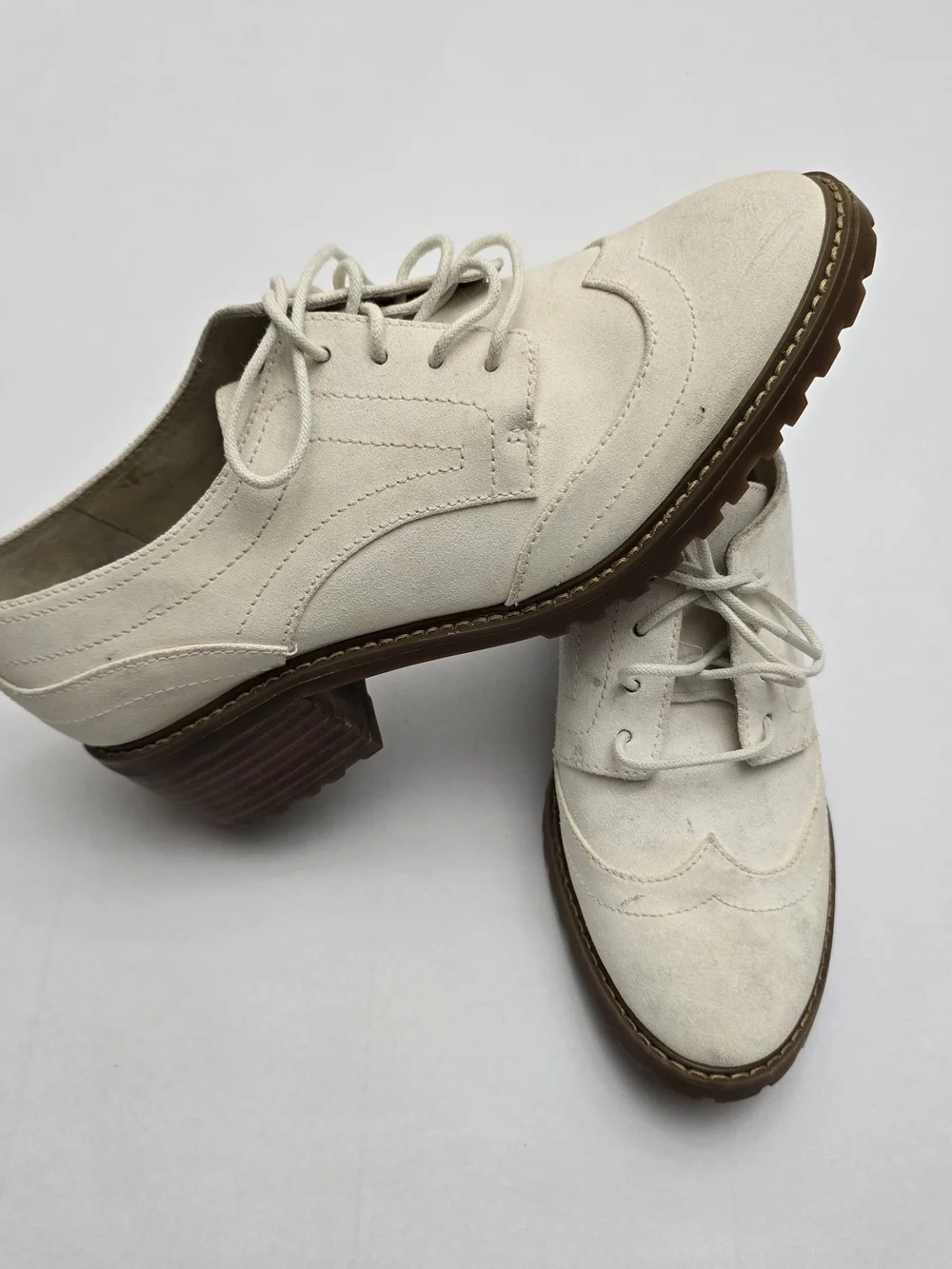 Michael Kors Women's Cream Suede Lace-Up Oxford Shoes